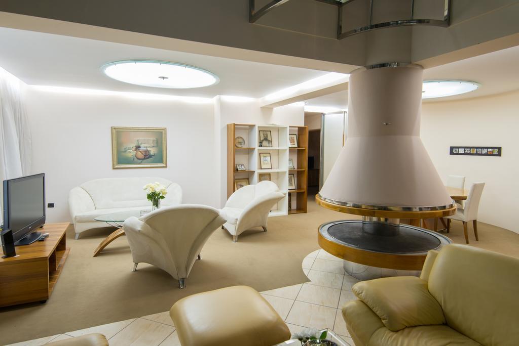 Hotel By Gastroid Ilidža Quarto foto